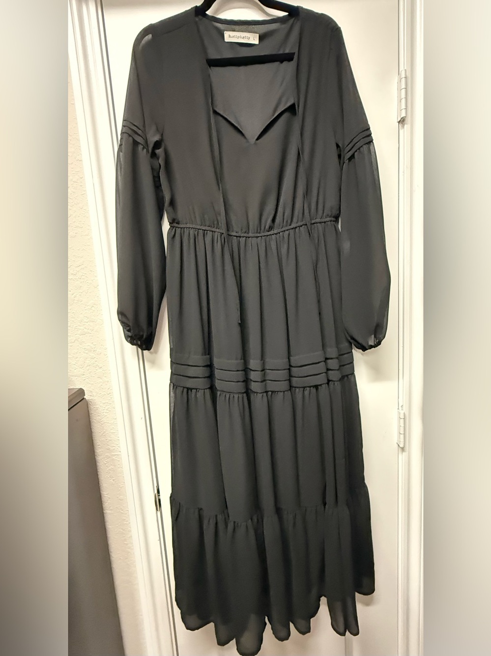 Rusttydustty Black Tiered Boho Maxi Dress Size Large
